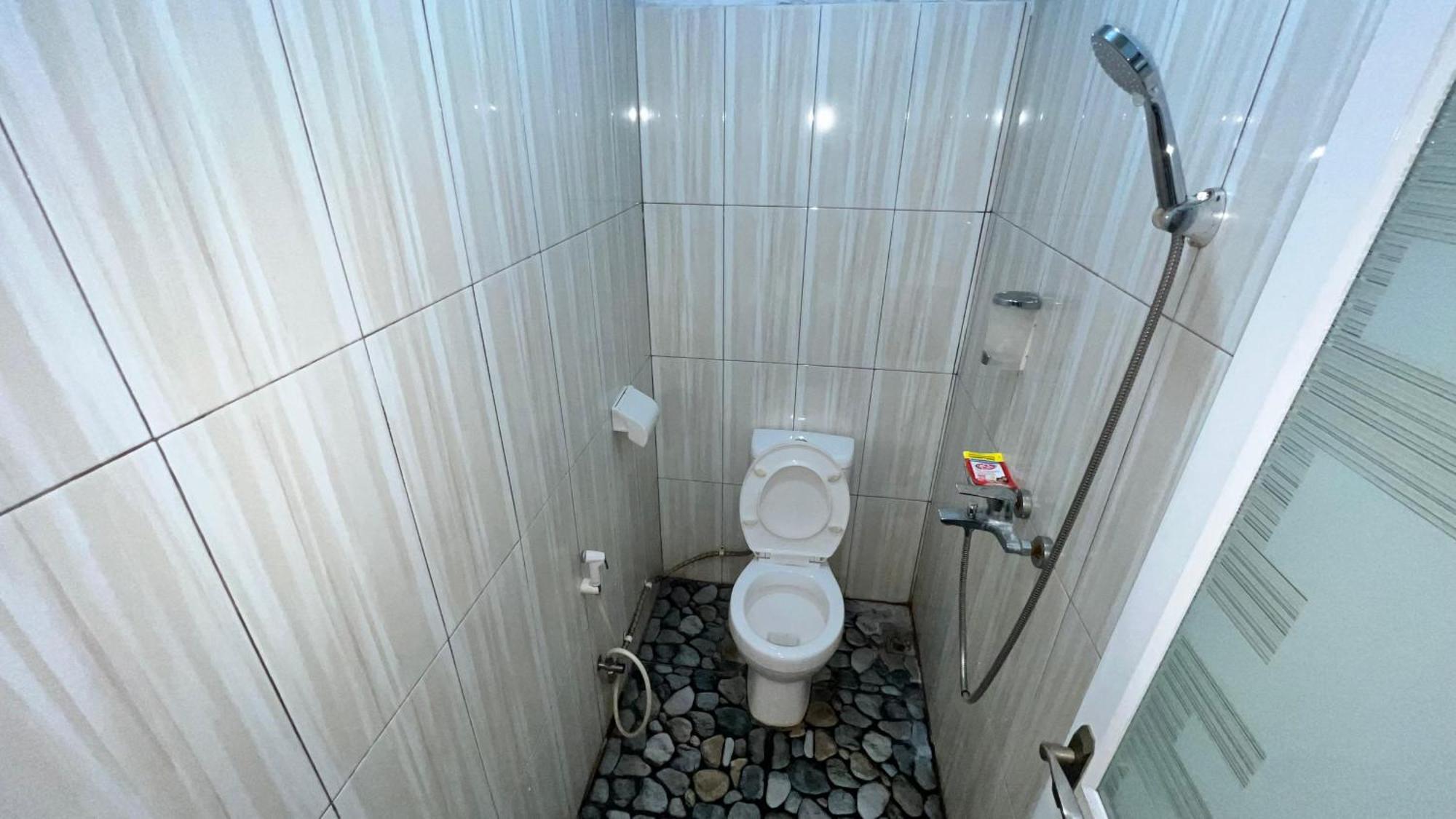 Ferienwohnung Belitung Backpacker Tanjung Pandan Exterior foto
