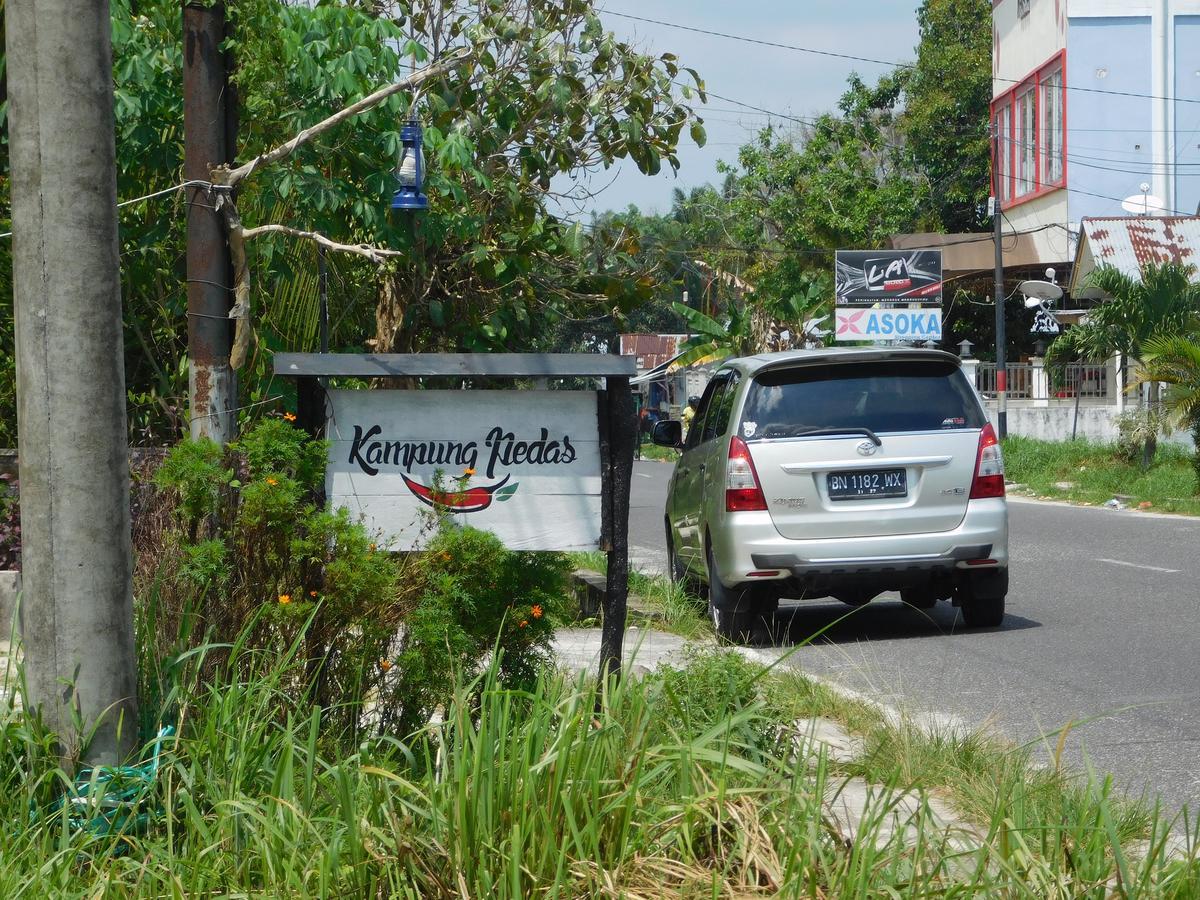 Ferienwohnung Belitung Backpacker Tanjung Pandan Exterior foto